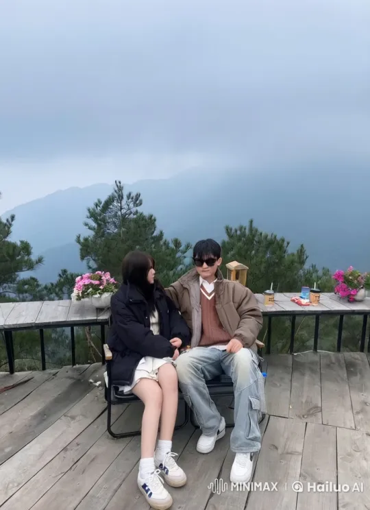 Martial Arts Fight with Scenic Mountain Backdrop – AI Generated Video | Hailuo AI