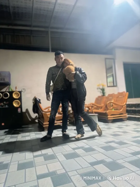 Intense Kung Fu Showdown in Indoor Setting – AI Generated Video | Hailuo AI