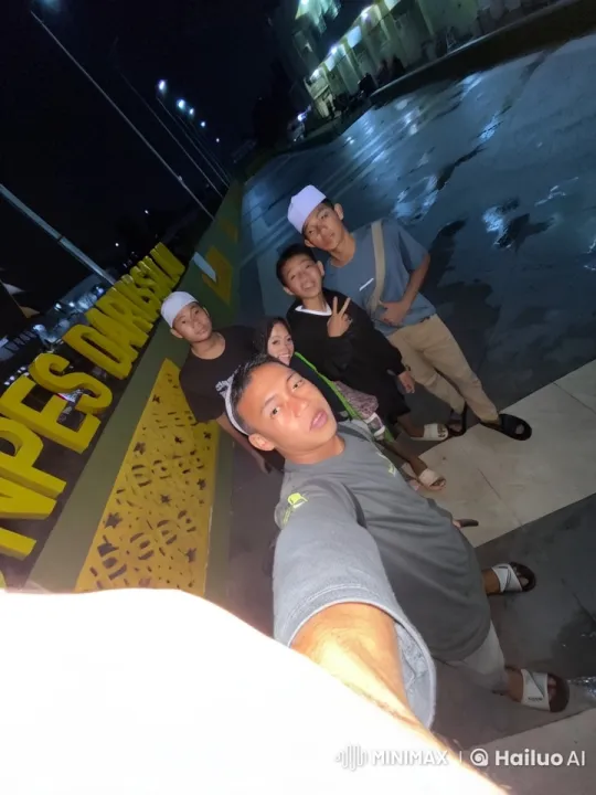 Group Takes Playful Selfie in Nighttime Cityscape – AI Generated Video | Hailuo AI