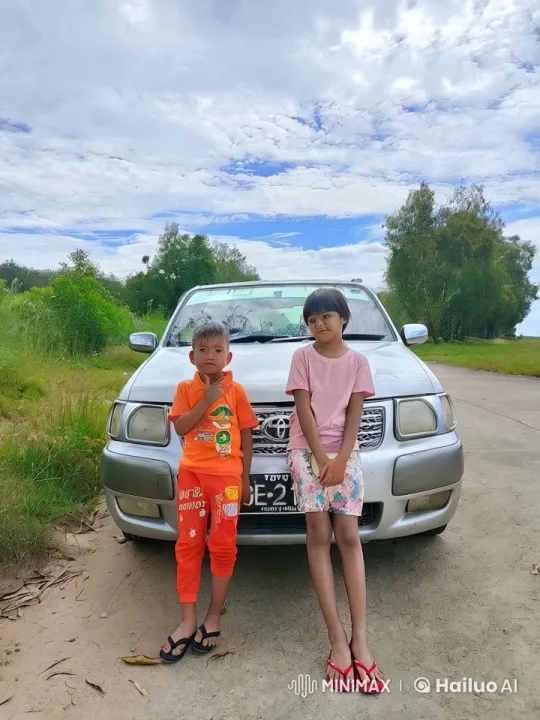 Children Practicing Kung Fu in Rural Setting – AI Generated Video | Hailuo AI