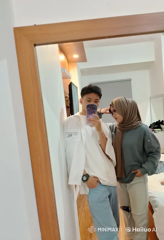 Couple Practicing Kungfu in Bedroom Setting – AI Generated Video | Hailuo AI