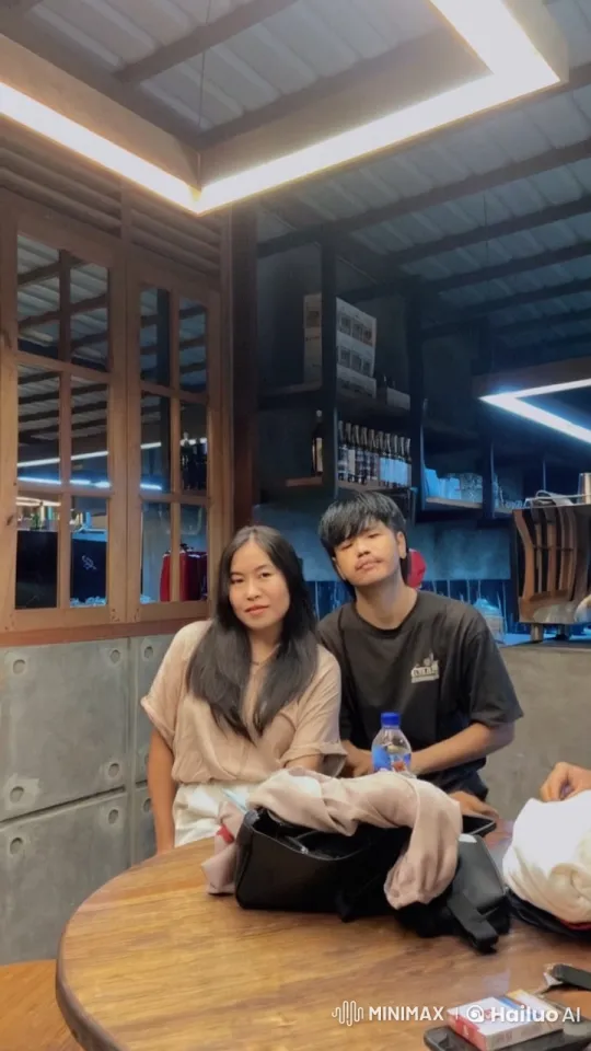 Rustic Café Transforms into Kung Fu Training Scene – AI Generated Video | Hailuo AI