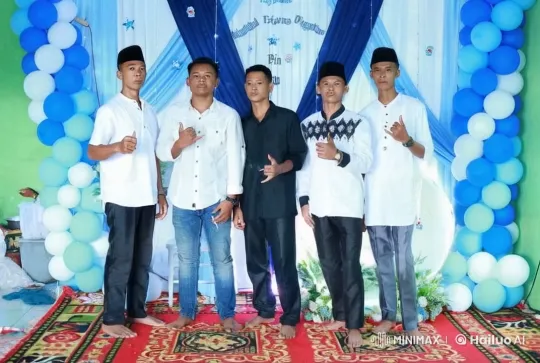 Festive Kungfu Fight with Young Men in Blue and White Decor – AI Generated Video | Hailuo AI