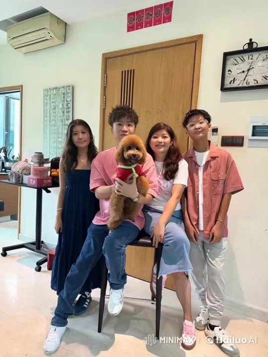 Young Adults Perform Dynamic Kung Fu in Cozy Home Setting – AI Generated Video | Hailuo AI