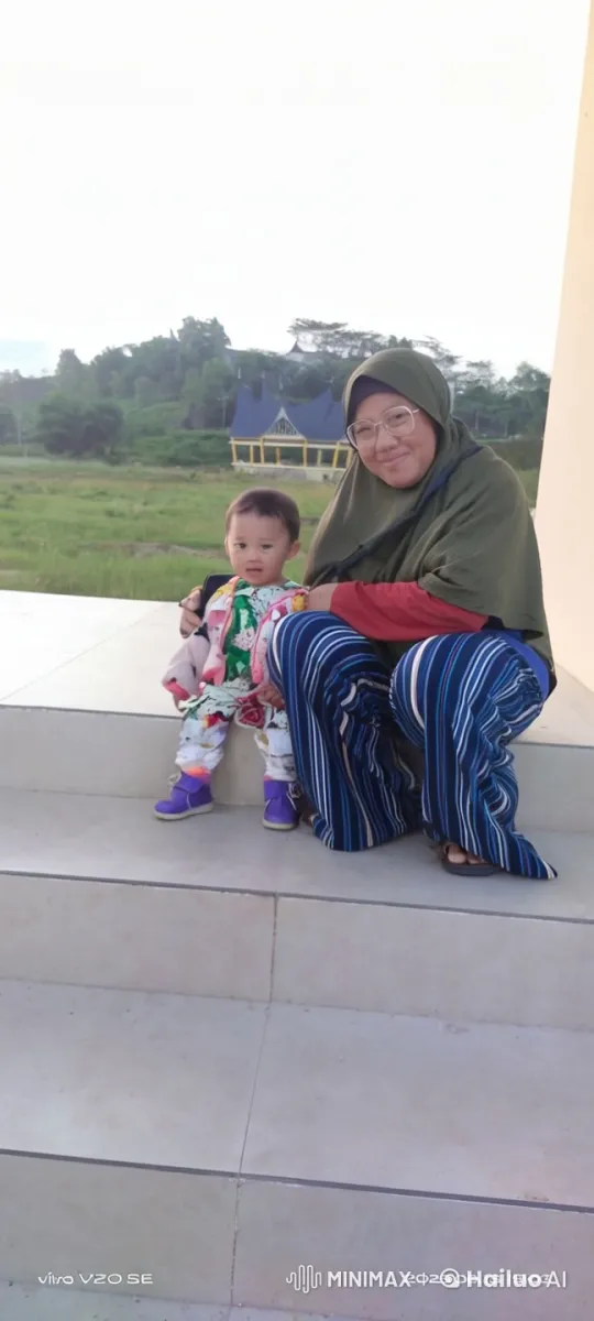 Child Practicing Kungfu on Steps with Adult – AI Generated Video | Hailuo AI