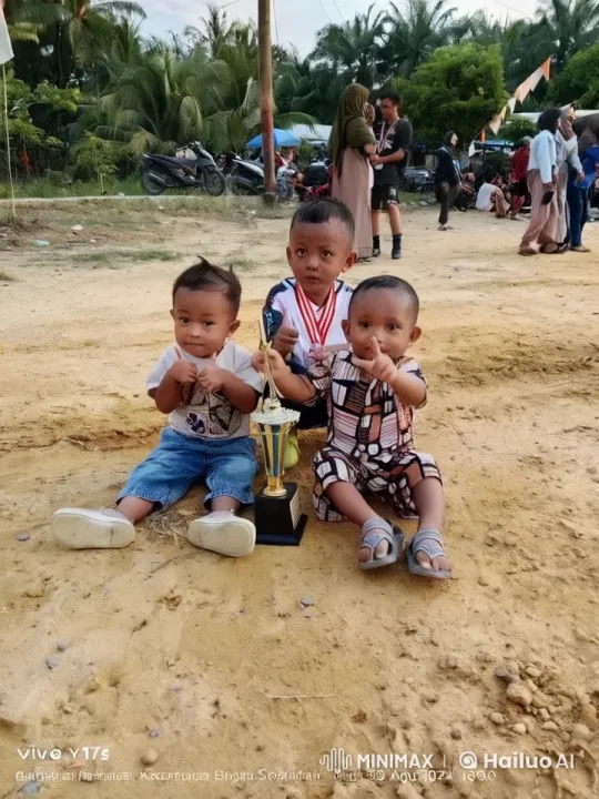 Children Celebrate with Kungfu and Cheer in Outdoor Festival – AI Generated Video | Hailuo AI