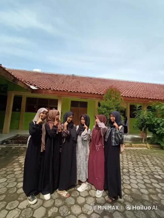 Young Women Perform Synchronized Kungfu in Traditional Attire – AI Generated Video | Hailuo AI