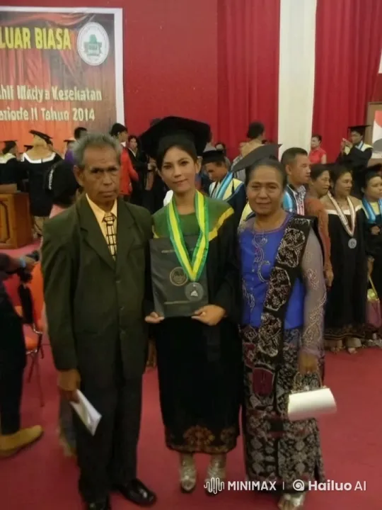 Graduate Celebrates Achievement with Impressive Kung Fu Display – AI Generated Video | Hailuo AI
