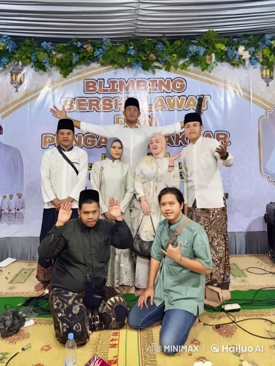 Traditional and Modern Fusion: Kungfu Celebration on Stage – AI Generated Video | Hailuo AI