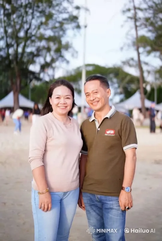 Couple Displays Martial Arts Mastery on Beach – AI Generated Video | Hailuo AI