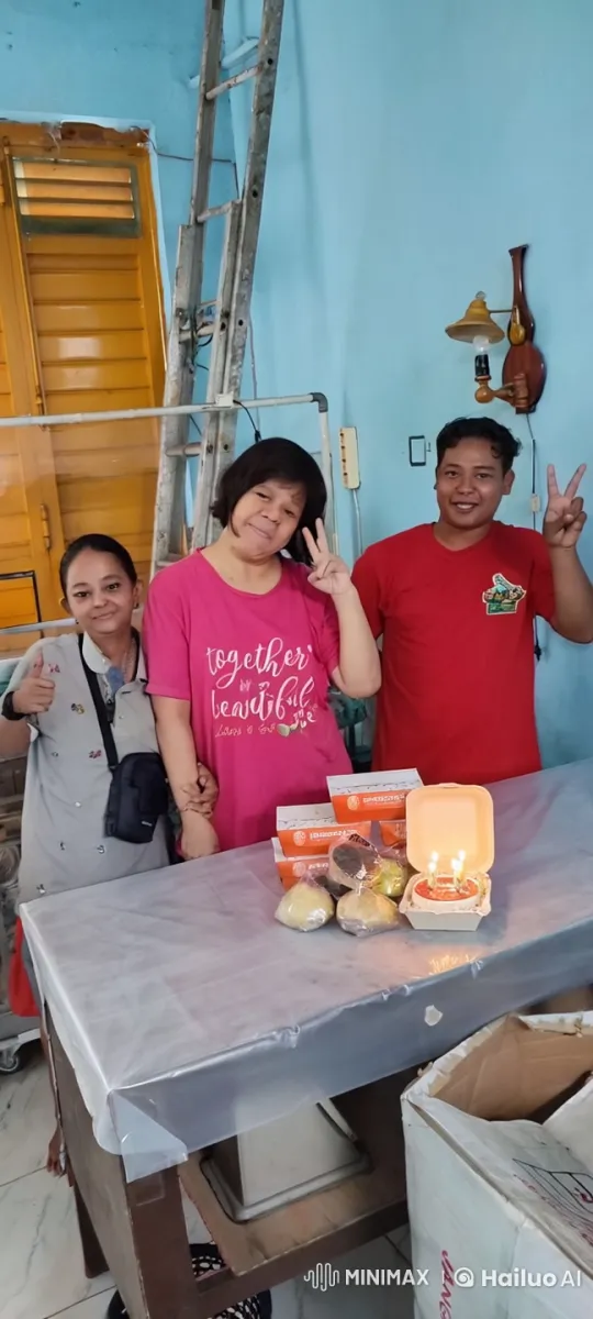 Group Poses Cheerfully with Cake and Peace Signs – AI Generated Video | Hailuo AI