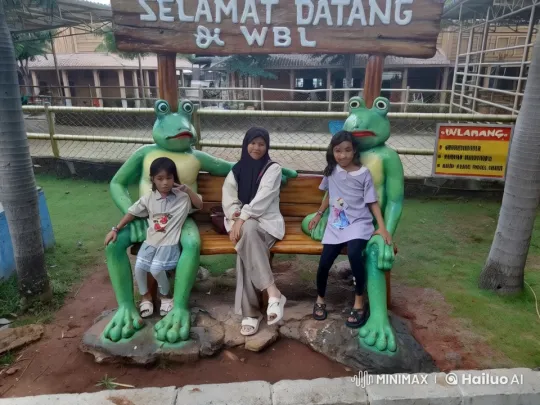 Family Kungfu Play in Outdoor Frog Statue Setting – AI Generated Video | Hailuo AI