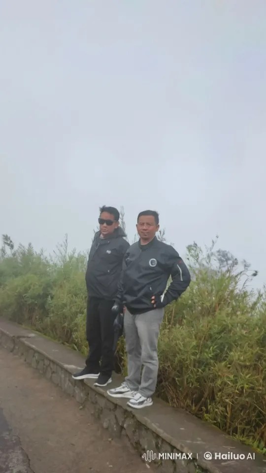 Kung Fu Masters Displaying Skills on Scenic Concrete Ledger – AI Generated Video | Hailuo AI