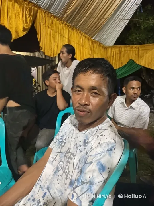 Conflict Erupts Under Yellow Tent Among Seated Group – AI Generated Video | Hailuo AI