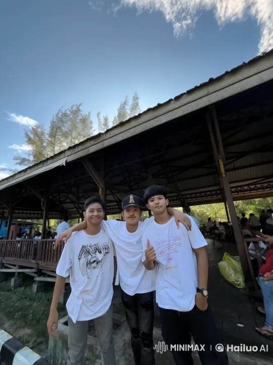 Young Men Display Kung Fu Skills at Pavilion – AI Generated Video | Hailuo AI