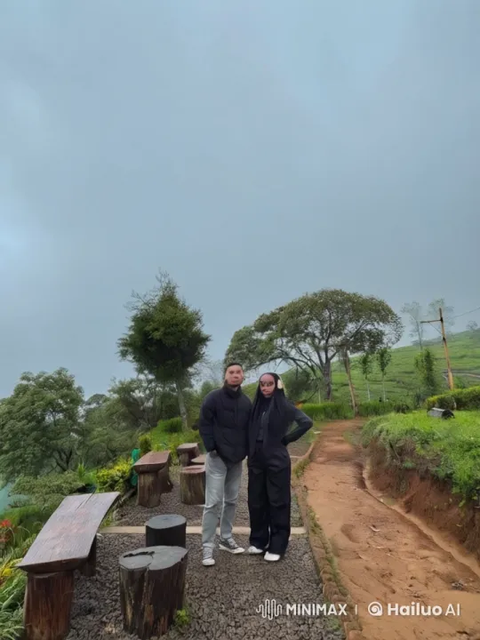 Chinese Kungfu Fight in Lush Greenery Setting – AI Generated Video | Hailuo AI
