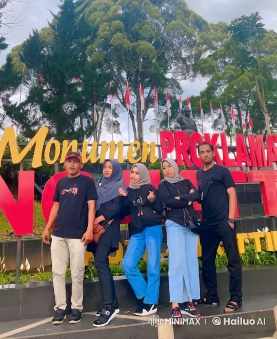 Friends Perform Impressive Kungfu Display in Front of Monument – AI Generated Video | Hailuo AI