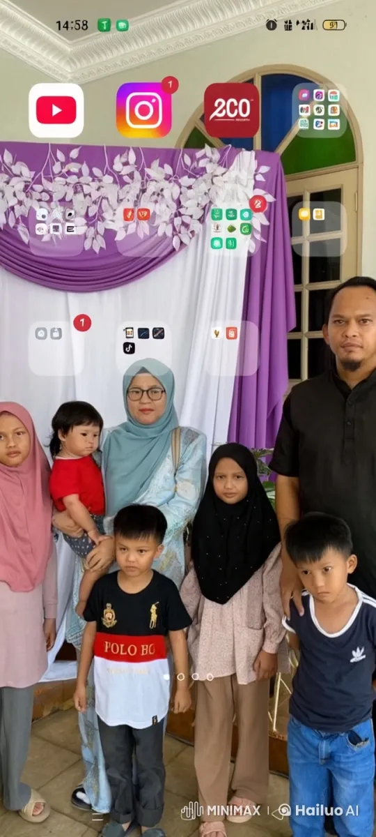 Family Performs Impressive Kungfu Routine – AI Generated Video | Hailuo AI
