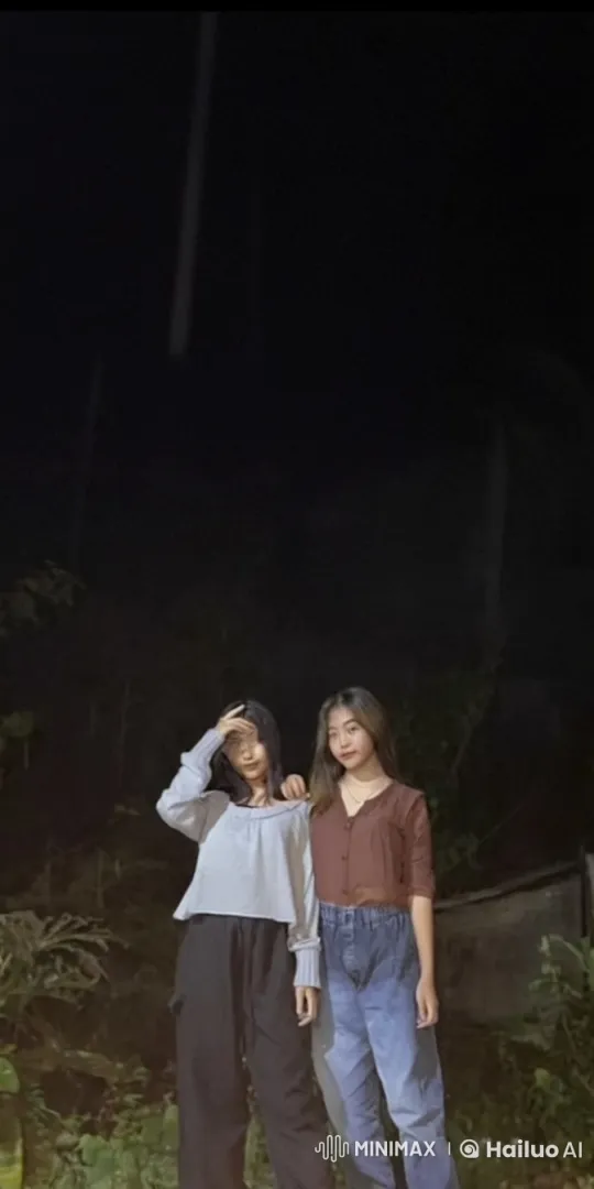 Nighttime Kung Fu Performance by Two Women – AI Generated Video | Hailuo AI