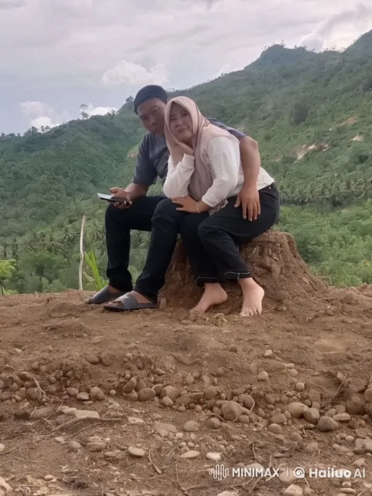Couple Practicing Kung Fu in Scenic Mountains – AI Generated Video | Hailuo AI