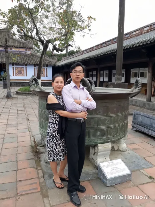 Ancient Setting: Couple Performs Synchronized Kungfu – AI Generated Video | Hailuo AI