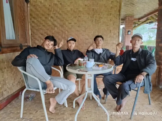 Traditional Patio Becomes Scene of Energetic Kung Fu Battle – AI Generated Video | Hailuo AI