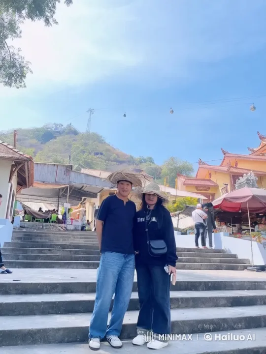 Dynamic Kung Fu Display in Urban Temple Setting – AI Generated Video | Hailuo AI