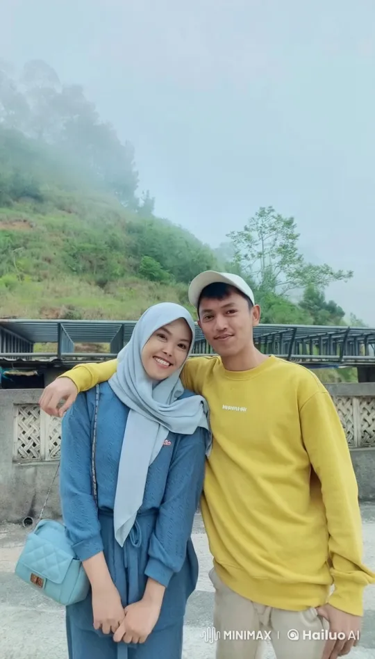 Kungfu Duel in Tranquil Outdoor Setting – AI Generated Video | Hailuo AI