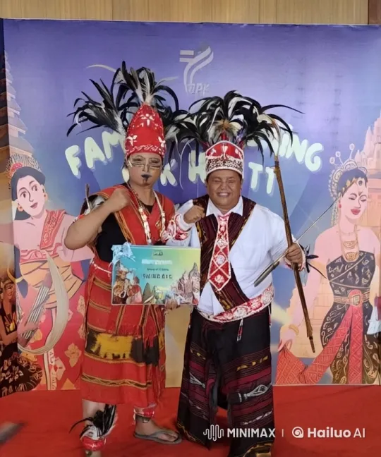 Traditional Attire Kung Fu Fight at Family Gathering – AI Generated Video | Hailuo AI