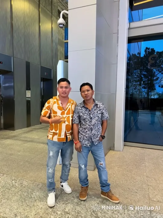 Urban Lobby Kung Fu Practice – AI Generated Video | Hailuo AI