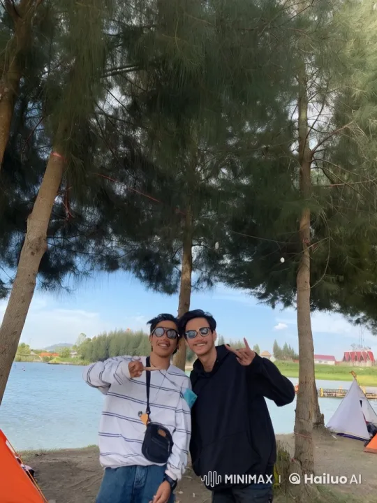 Intense Kungfu Battle Amidst Lakeside Serenity – AI Generated Video | Hailuo AI