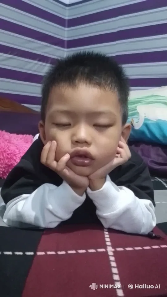 Child Transforms into Clown in Joy-Sleepy Emotional Video – AI Generated Video | Hailuo AI