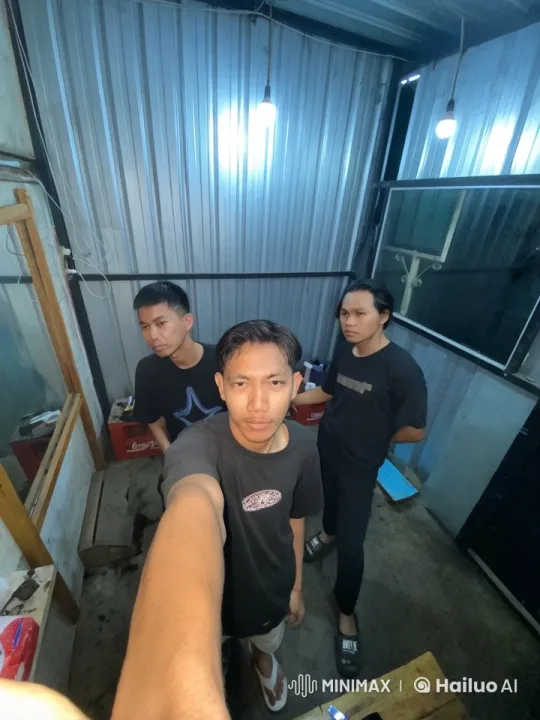 Young Men Practicing Wing Chun in a Small Room – AI Generated Video | Hailuo AI