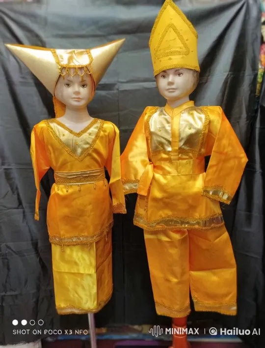 Traditional Attire Meets Kungfu Dynamic Jump – AI Generated Video | Hailuo AI