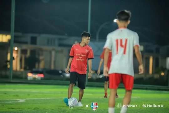 Night Soccer Field: Boy Showcases Kungfu Skills – AI Generated Video | Hailuo AI