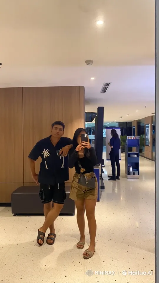 Dynamic Kungfu Fight in Hallway Setting – AI Generated Video | Hailuo AI