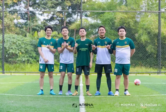Young Men Combine Soccer and Kung Fu in Athletic Display – AI Generated Video | Hailuo AI