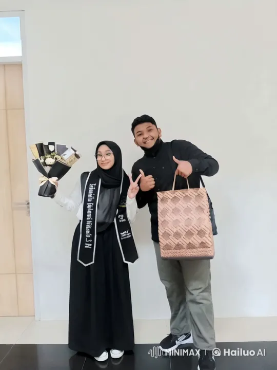 Graduation Celebration: Woman Embraces and Kisses Man – AI Generated Video | Hailuo AI