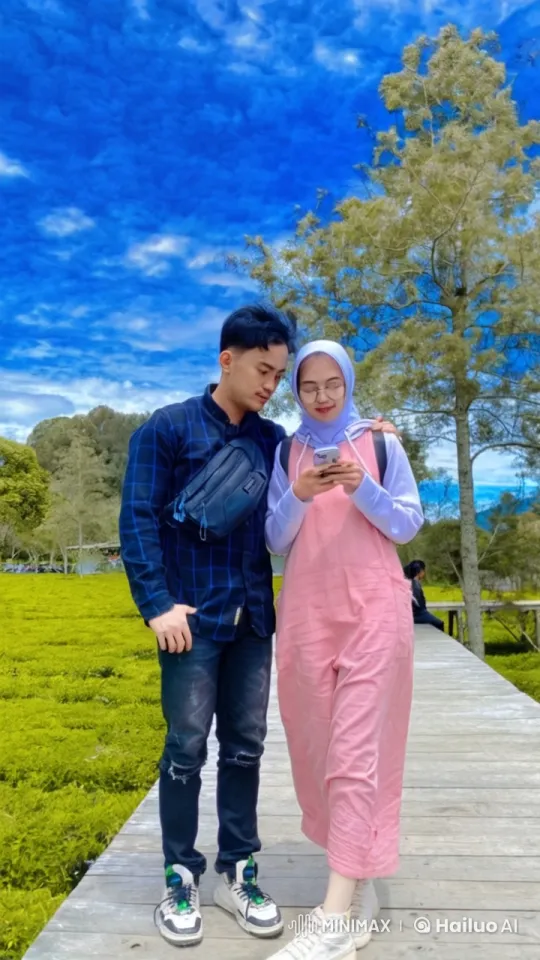 Couple Performs Synchronized Kungfu in Scenic Landscape – AI Generated Video | Hailuo AI