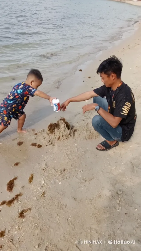 Child Practicing Kungfu with Mentor on Beach – AI Generated Video | Hailuo AI