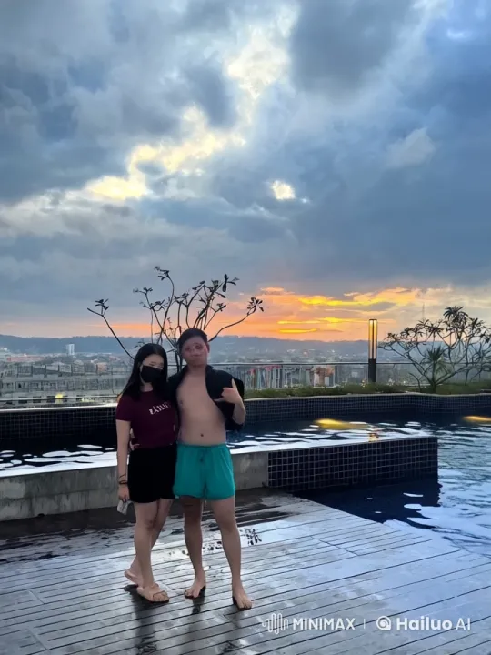 Couple Practicing Kungfu on Rooftop at Sunset – AI Generated Video | Hailuo AI