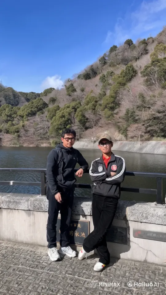 Traditional Kungfu Sparring on Scenic Bridge – AI Generated Video | Hailuo AI
