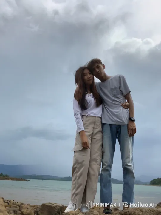 Couple Practicing Kungfu in Scenic Outdoor Setting – AI Generated Video | Hailuo AI