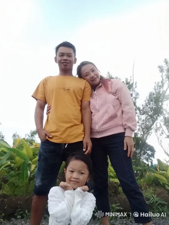 Family Demonstrates Impressive Kung Fu Skills in Nature – AI Generated Video | Hailuo AI