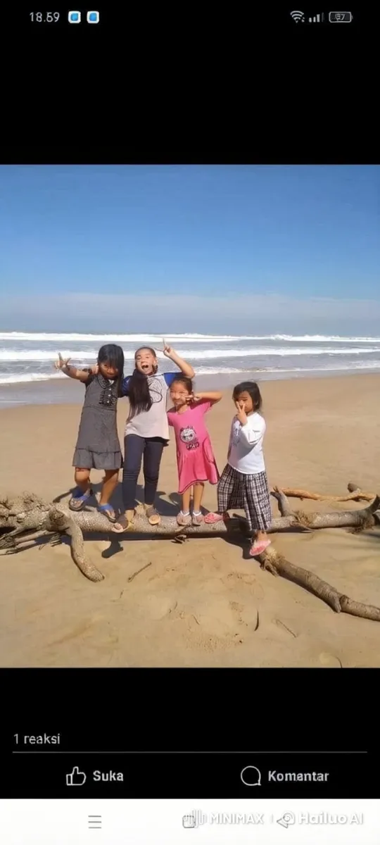 Cheerful Children Pose Playfully on Beach – AI Generated Video | Hailuo AI