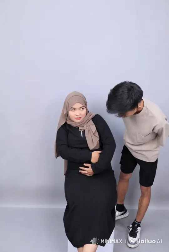 Couple Performs Dynamic Kungfu-Inspired Martial Arts – AI Generated Video | Hailuo AI