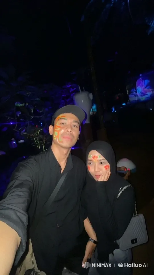 Neon-Lit Kungfu Duo Showcase Mastery – AI Generated Video | Hailuo AI