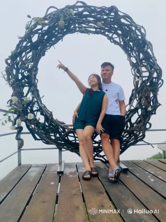Couple Showcases Synchronized Martial Arts Skills – AI Generated Video | Hailuo AI