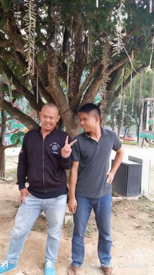 Kungfu Masters Display Wing Chun Techniques in Serene Outdoor Setting – AI Generated Video | Hailuo AI