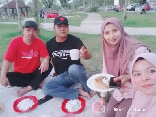 Park Brawl: Martial Arts Showdown Amidst Picnic – AI Generated Video | Hailuo AI